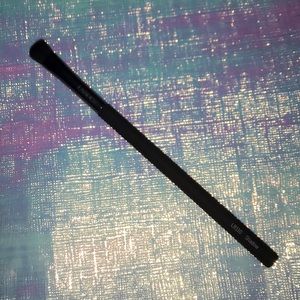 3/$50 Laruce Shadow Brush LR110